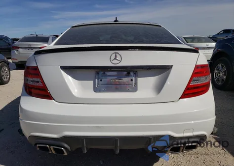 2013 Mercedes-Benz C 250 from USA, damaged, VIN WDDGJ4HB7DG011248